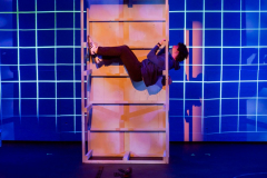 Curious-Incident-of-the-Dog-in-the-Night-Time-Production-Photo-039