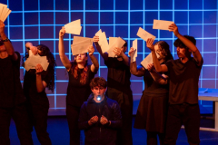 Curious-Incident-of-the-Dog-in-the-Night-Time-Production-Photo-068