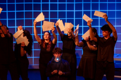 Curious-Incident-of-the-Dog-in-the-Night-Time-Production-Photo-069