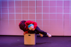 Curious-Incident-of-the-Dog-in-the-Night-Time-Production-Photo-122