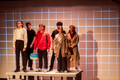 Curious-Incident-of-the-Dog-in-the-Night-Time-Production-Photo-130